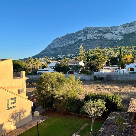 Adosado En Denia Con Gran Jardin Villa Bagian luar foto