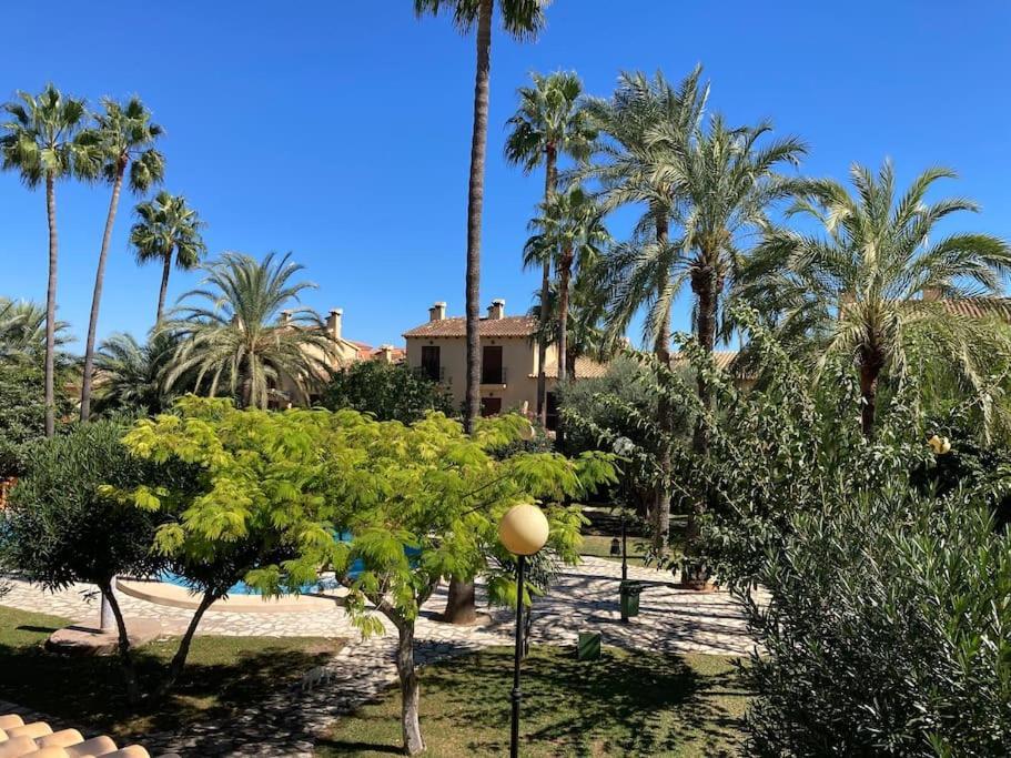 Adosado En Denia Con Gran Jardin Villa Bagian luar foto